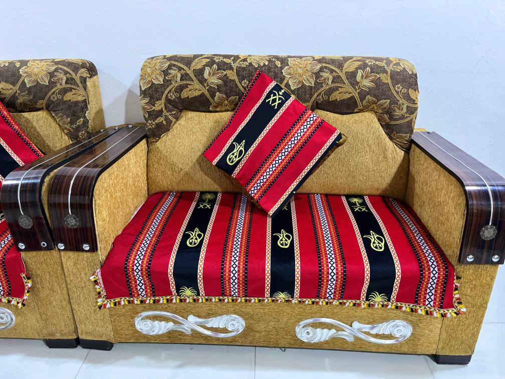 مفرش رمضاني درجه اولى 
مفرش تخم  5 قطع
6 وجه كوشايه
مع مفرش طلبه البصرة, العراق


**إذا كنت صاحب هذا الإعلان وتريد حذفه لأي سبب، رجاءا أرسل رسالة إلى الدعم الفني**