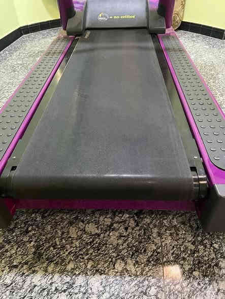 بيع مستعجل…..بيع مستعجل…..بيع مستعجل 
السعر مليون 300 الف قفله من الاخير كلش 
لتواصل ***********
جهاز جري لاي فتنس أمريكي أصلي استيراد خاص يعني استلمناهه من ميناء جهاز ع وضع الشركة بلاد برغي ما مفتوح بي اكو بسوك صيني وسعره رخيص لا تجي تكسر بسعر رجاءً رجاءً واكو انواع اكو مثله مفتوح بـ 6 ورقات كلشي اكو ……….. سرعة مفتوحة وزن مفتوح اكرر وزن مفتوح جبلي قياس نبضات القلب قياس سعرات حرارية وبيه مواصفات هوواي عنوان / بصرة ياسين خريبط
