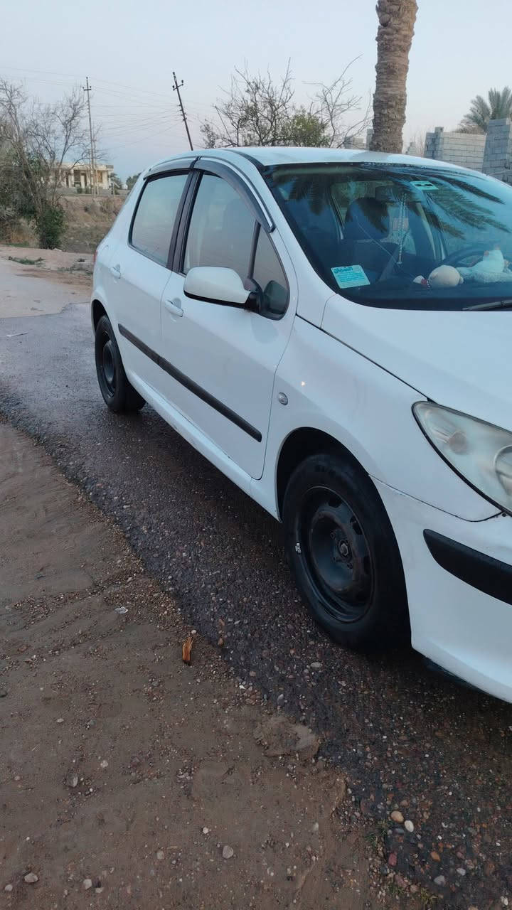 السلام عليكم
من رخصت الادمن.. سيارة بيجو فرنسي للبيع موديل 2006/307..سيارة بغداد  كفالة عامة بأسمي وضع شركة.. السعر 63.وبيها مجال بسيط.. عنوان بغداد تاجي
***********
***********
