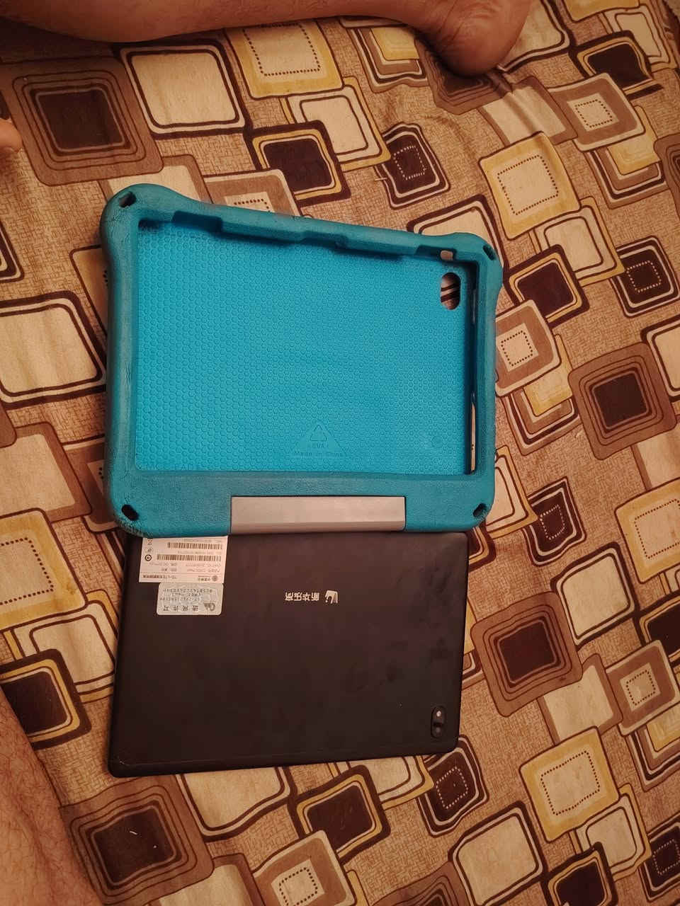 السلام عليكم ايباد للبيع مع كامل ملحقاته السعر ١٠٠ او بي مجال قليل
الاتصال ***********
