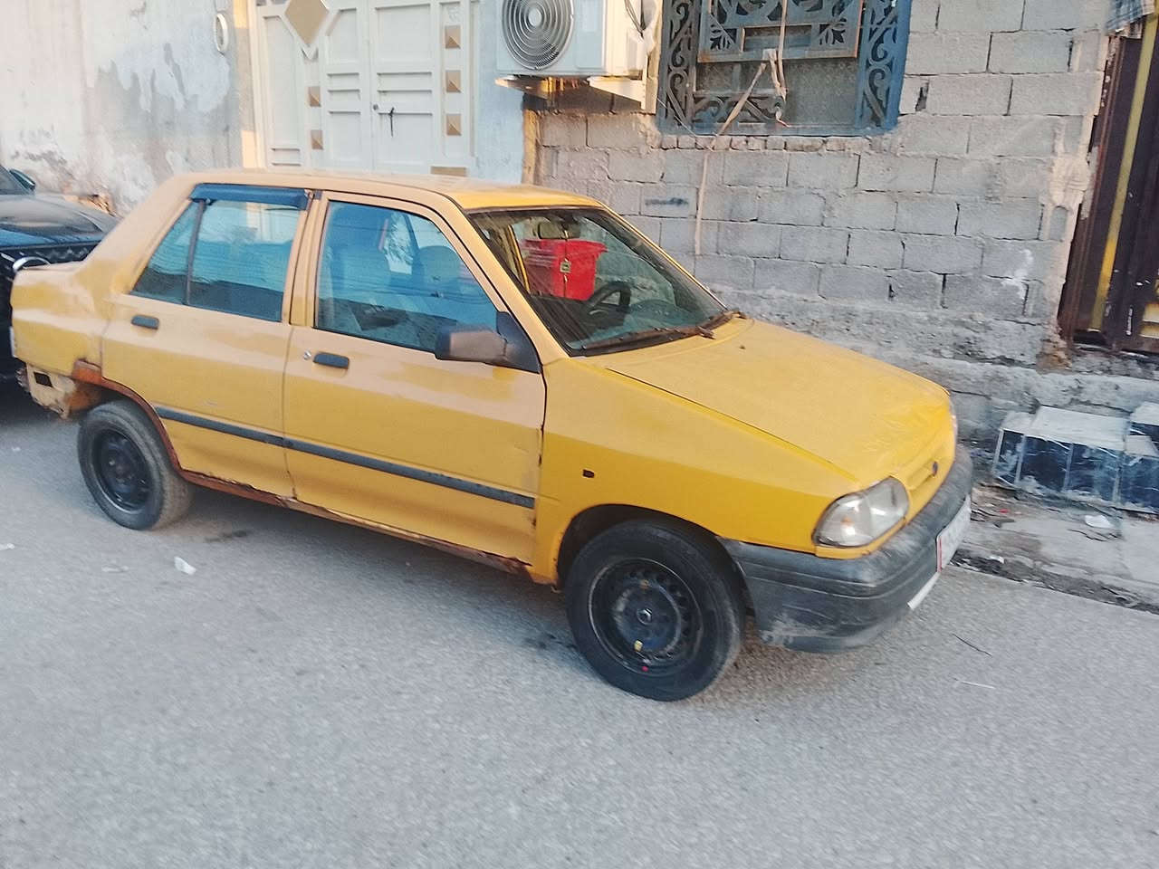 سلام عليكم سايبه للبيع موديل 15 محرك وكير مكفولات مصفره هيه وغرامات سنويه مشروع وطني الل 2029 رقم نكليزي مكان كربلاء سعره 25.    ***********
