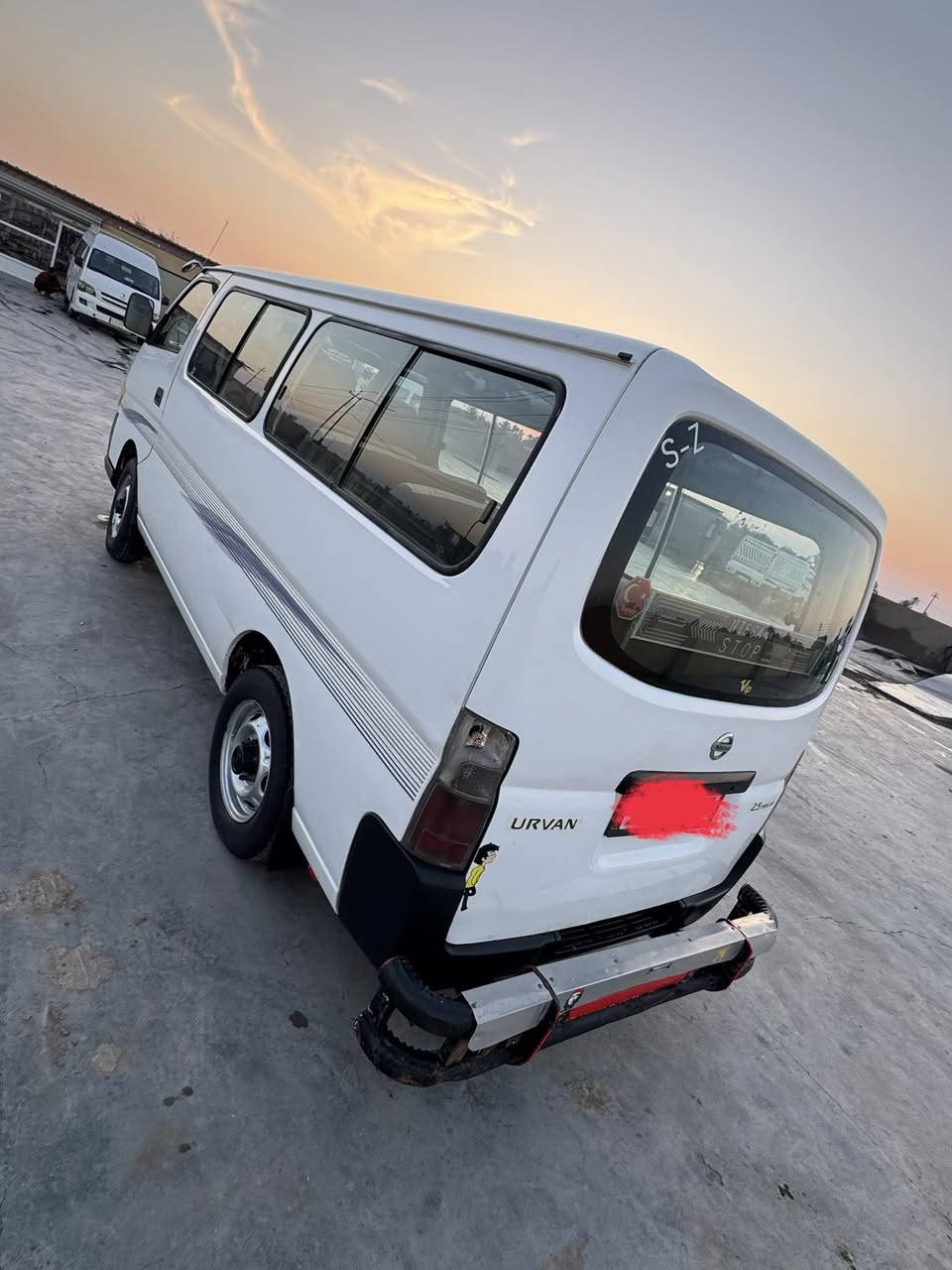 نيسان يورفان 2010 للبيع كير محرك خير من الله لا تبخير ولا تنقيص بيها الجنطه مصبوغة فقط دوشمة جديده للاستفسار اكثر  اتصل *********** المكان 
بغداد ابرهيم بن علي
