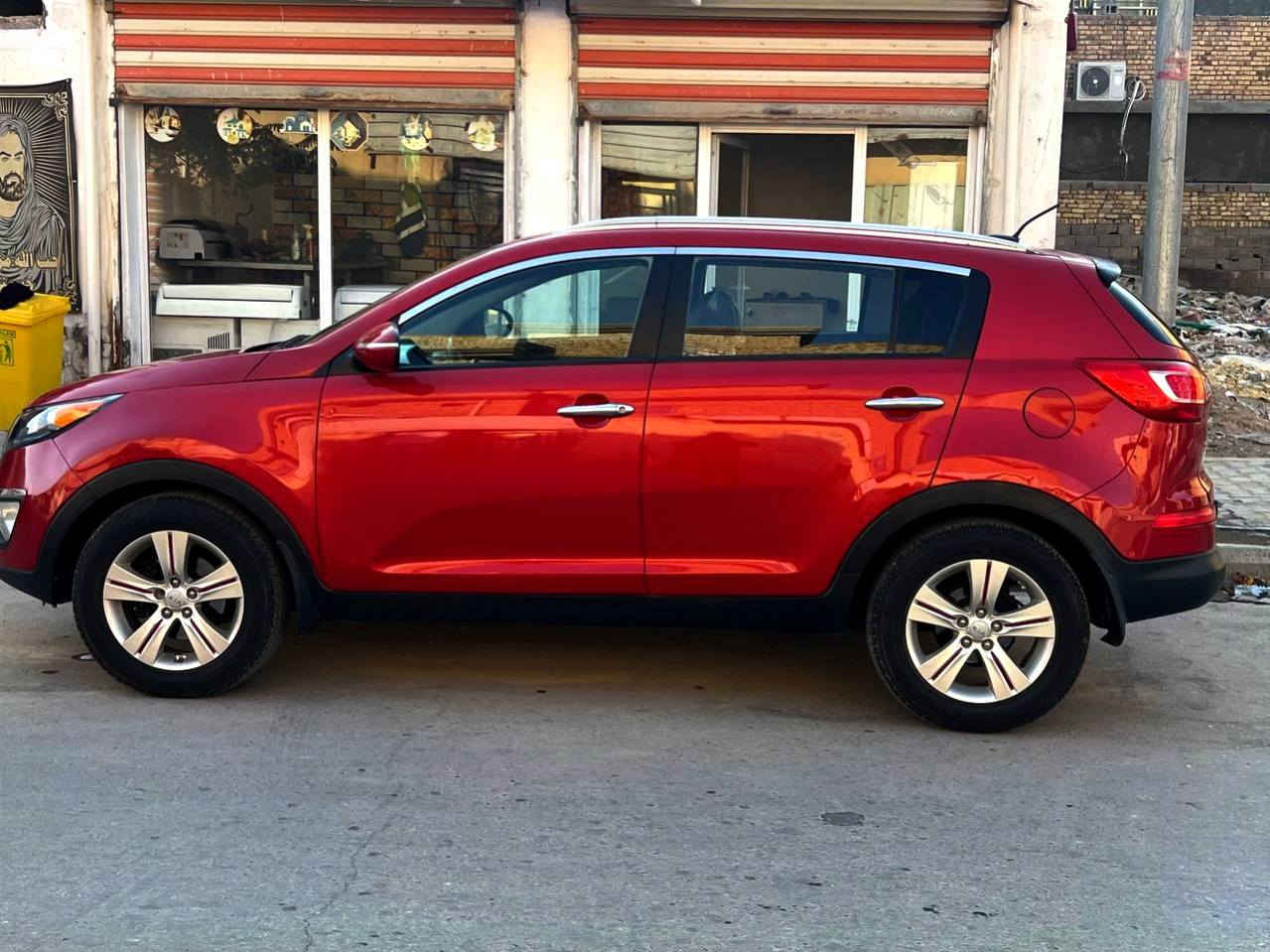 السلام عليكم للبيع كيه سبورتج موديل 12امريكي حادث بنيد وچاملغ جهت الراكب سياره جاهزه منكلشي محرك الفين رقم كربلاء رقم انگليزي هزه جديده باسمي مكاني واسط/***********///***********
