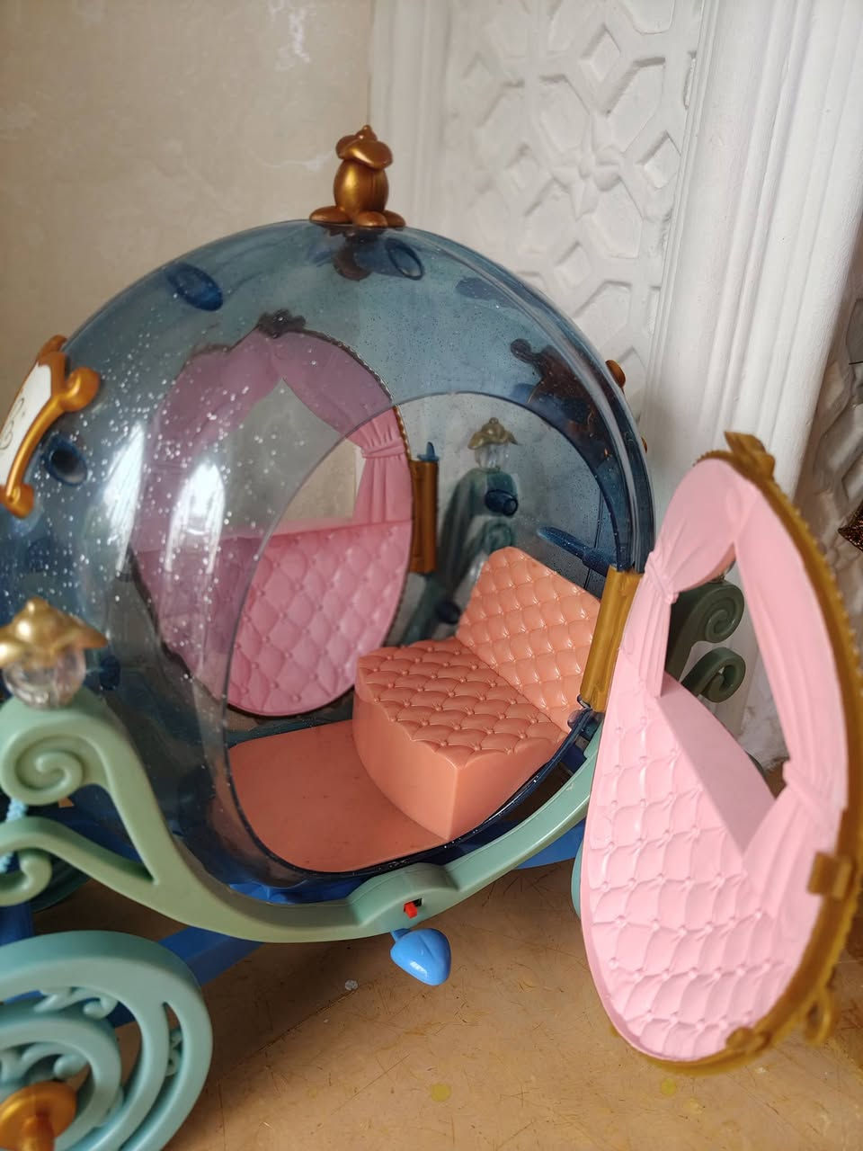 لعبة حصان سندريلا شغال كامل ونظافة 100% السعر 15 الف


**إذا كنت صاحب هذا الإعلان وتريد حذفه لأي سبب، رجاءا أرسل رسالة إلى الدعم الفني**