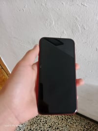 ‏السلام عليكم￼ ايفون ‏ 11 عادي شرق أوسط ذاكرة 64 بطارية 83 الجهاز نظيف...