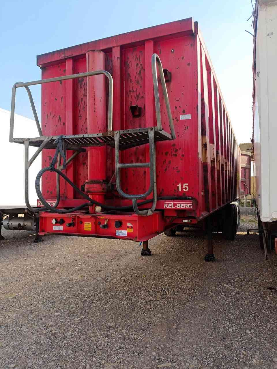 بودي قلاب منفيست دخول جديد 
4 محاور              ***********
طول 12.40م
عرض 2.40م
ارتفاع2.40م
(معرض النخيل) دوزخورماتوو شارع العام
