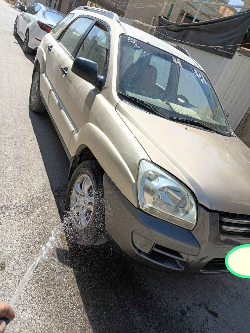 السلام عليكم للبيع ومراوس واخذ فرق واذا اكو صفره مراوس يكون افضل سبورتج بانزين بانزين مكينه ٢٠٠٠ مكينه وكير مكفولات تبريد منضومه جديده شرط ثلاجه التبريد صدر خلفي كله جديد بس بقه الامامي يحتاجلها فقط بوش طبله السياره جاهزه من كلشي وكل نقص مابيها ارقام شمالي بيها اصلي اصلي من المرور مو عمل والسنويه كذالك هم اصليه تخم تاير جديد مصبوغه حزام صفاحها موس بدون ضربه  بيع ومراوس الان محتاج فلوس عندي ضرف امانة الله السعر٤٢ وبيها مجال مكاني بغداد الرصافه رقمي *********** بي واتساب
