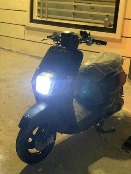 السلام عليكم دراجة بوليس مصطرة ألفين 13 كفالة عامة برغي ما مفتوح بيهة الدراجة 
صارلهة نازلة من الرمبة كلت اشهر الدرجة كلشي شغال بيهة
شاشة شغالة بلاديةً السعر 900 وبيهة مجال الاستفسار *********** الآصال بي وتساب اللعلم البيع بدون أغراض
