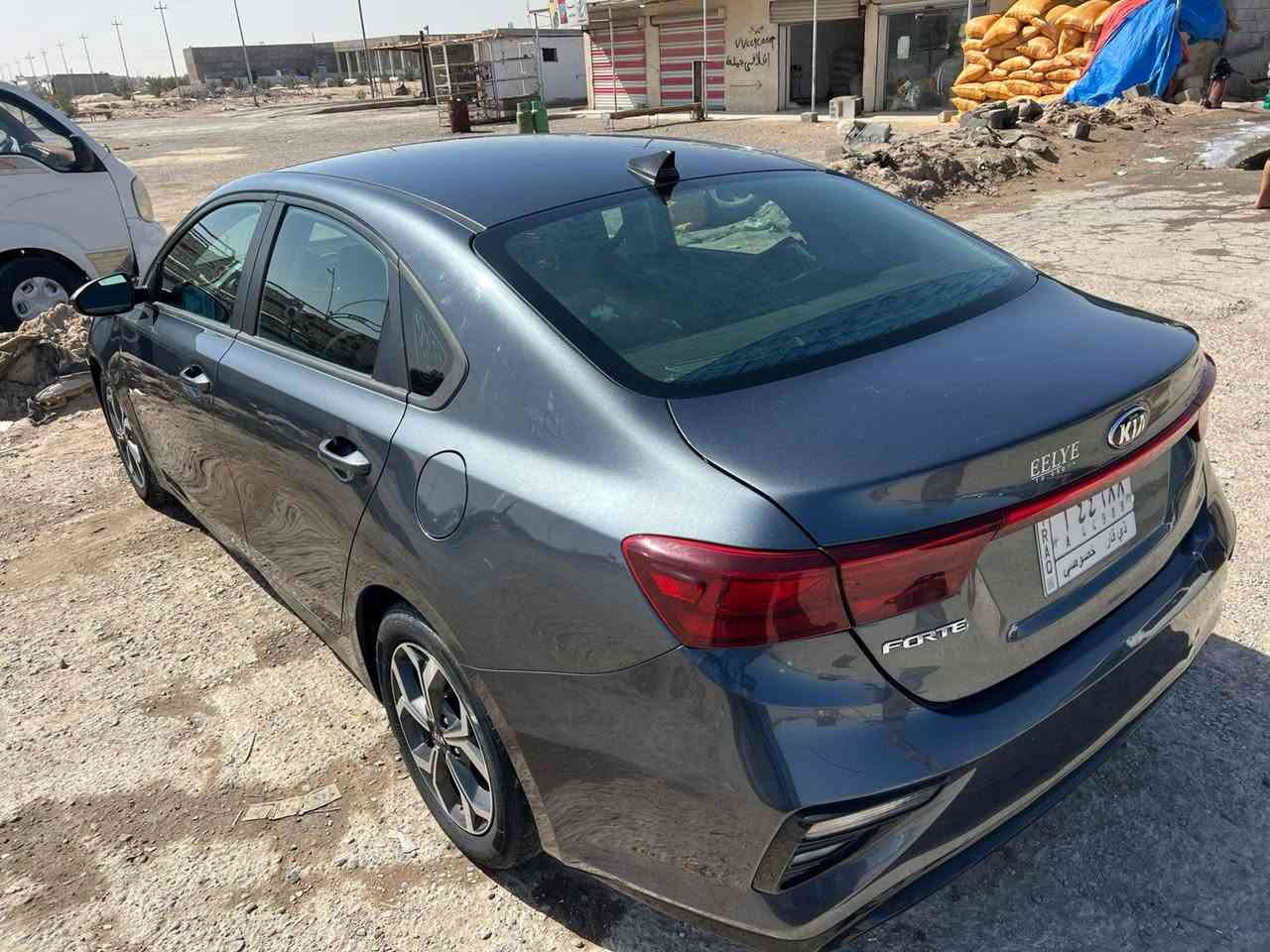 للبيع كيا فورتي موديل ٢٠٢٠وارد أمريكي ماشيه ١٣٠ بيها تبديل جاملغ وتصليح الثاني علئ البارد الجاملغ الأمامي والبنيد مرشوش صبغ مكينه دوش ٢٠٠٠شاشه سويج مو بصمه حدادية تمام رقم ذي قار معوقين وكالة بكل وقت السنوية لغاية ٢٧ مكان السيارة البصرة خور الزبير السعر ١٢٥ وبيها مجال للستفسار الاتصال على الرقم ***********
