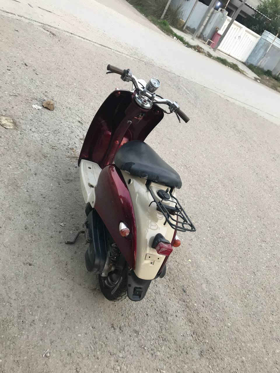 السلام عليكم ورحمة الله وبركاته اخوان دراجه عبد الحليم كلاسك سرعه ٦٠ للبيع بلاديه محرك مكفول من الفتح ومن صوت الاكسل شرط ما مفتوح برغي بل محرك الدراجه نكره سلف وهندر ودراجه حلوه ونضيفه السعرر ٢٥٠ وبيهه مجال بسيط اي استفسار *********** مكاني مسيب حي المعلمين الاولئ فرع مصرف الزاعي محل حسن الخفاجي
