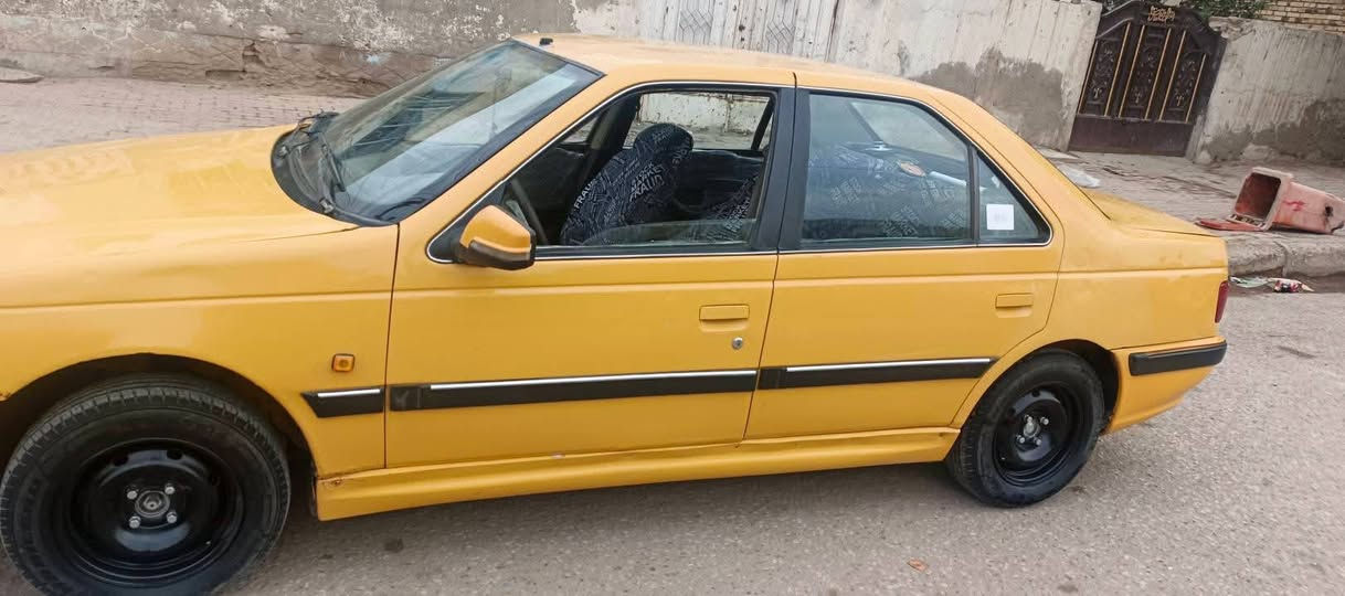 بيجو بارص موديل15  بيهه بارد بصفحه السايق كد شبر كهربائيات كلهه شغاله دوشمه جديده السياره حلوه تجي وشوف  بعينك السعر30 وبيهه مجال مكلف بلنشر 
***********
