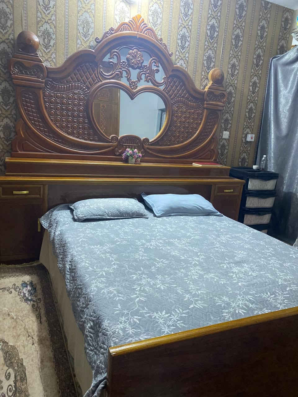 غرفة صاج حطاطة 
السعر 1100 مليون ومائة  وبيهة مجال 
للاستفسار ‭***********‬
