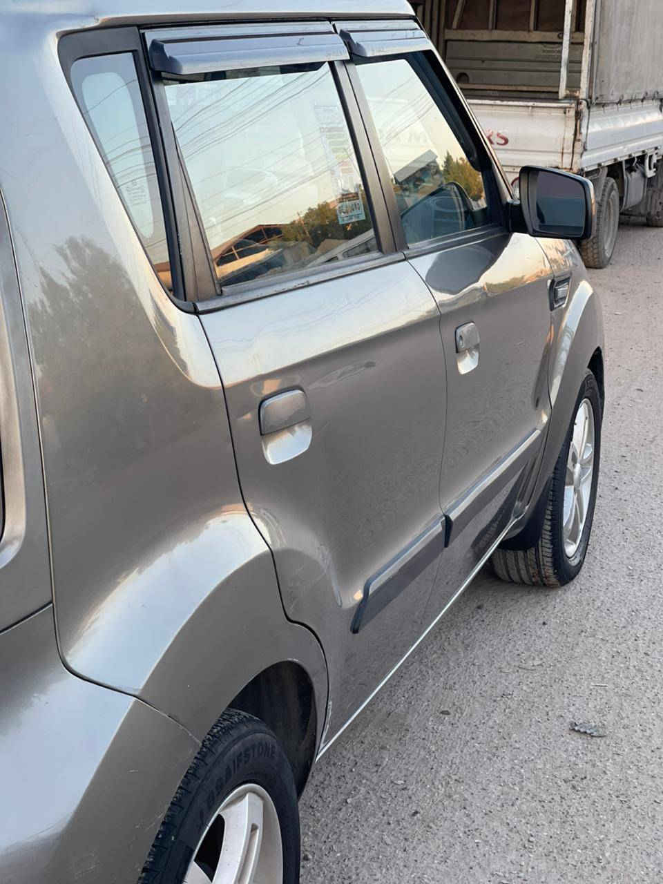 اسلام عليكم صول وارد خليجي شركة الدولية موديل 2010 مكفوله بيه  مكانات بارد سیاره ماشي 115 الف حقيقي سياره ما بيها اي نقص تبرید تخم تایر حداديه كير مكينه كله جديد مكينه 1600دوش ويل بلادي سياره اي نقص ما بيها اي صبغ 

الرقم ***********
