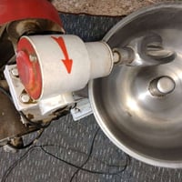 للبيع عجانه 15 كيلو وحافظه جديده استعمال شهر فقط للأستفسار 07813067712