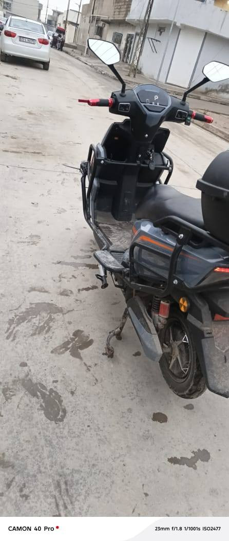 السلام عليكم ورحمة الله وبركاته
شحن شي جدام العين ٧٠٠ الف بي مجال 
***********
***********
