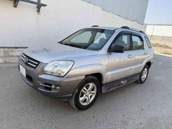 سلام عليكم سبورتج للبيع موديل 2008رقم بغداد كير محرك جدد باتري جديد تخم تاير جديدتبريد ثلج نغصه الصدر الأمامي نص عمره السيارة بيه ضربه بالجاملغ الخلفي ومصبوغه عام للجماليه مكان السيارة بغداد التاجي باب الأول السعر 88وبيه مجال الاتصال ***********/***********
