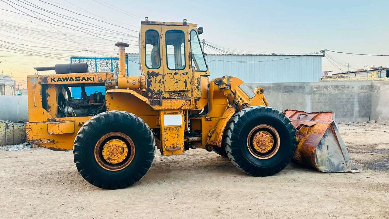 شفل 70 للبيع موديل 81 محرك بي جديد تخم تاير 80 رقم ميسان تحويل مباشر كير تركم كله شركه شرط شغل عنون بغداد. ***********.   ***********
