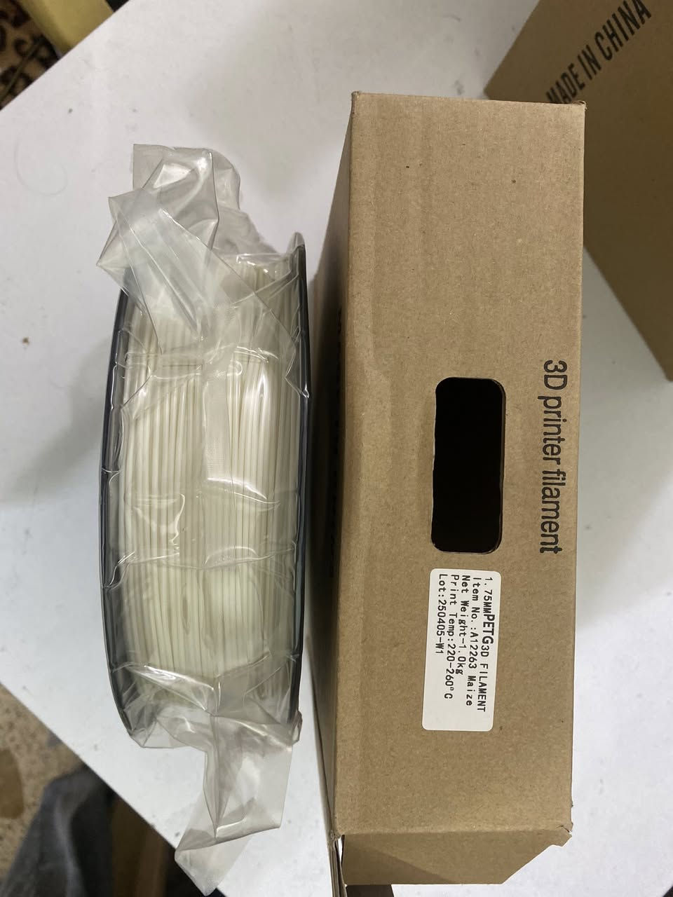 كل هذا بسعر 115 الف فقط شامل التوصيل
فلمنت petg 
وزن الرولة : 1 كيلو
6 رولات جديدة و 5 رولات مستخدم منهم شي قليل
 
الالوان مثل ما موضح بالصور 

للتواصل:***********
