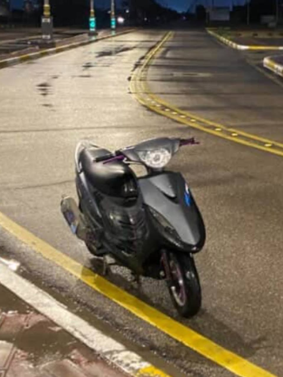 السعر 550 قفل
كهربائيات شغاله مانقصه شي مكينه ناعمه بوشه49 مكاني كربلاء الحر ‪***********‬‏
