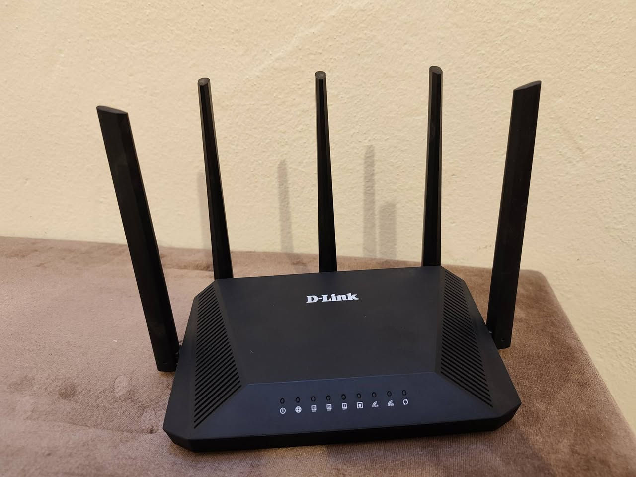 راوتر دي لينك Ax3000 غير مستعمل فقط مفتوح من الباكيت سعر 50 الف قفل مابي مجال والعنوان بعقوبة الجديدة قرب شارع بحيرة


**إذا كنت صاحب هذا الإعلان وتريد حذفه لأي سبب، رجاءا أرسل رسالة إلى الدعم الفني**