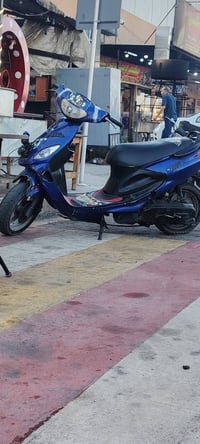 اكزز • ١٠٠ • للبيع
