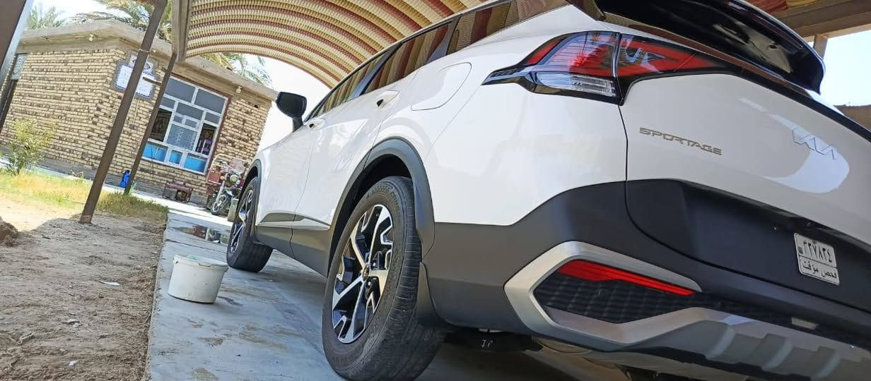 سيارة سبورتج ٢٣ حادث فقط بارد بالجاملغ حله تليفون ***********
