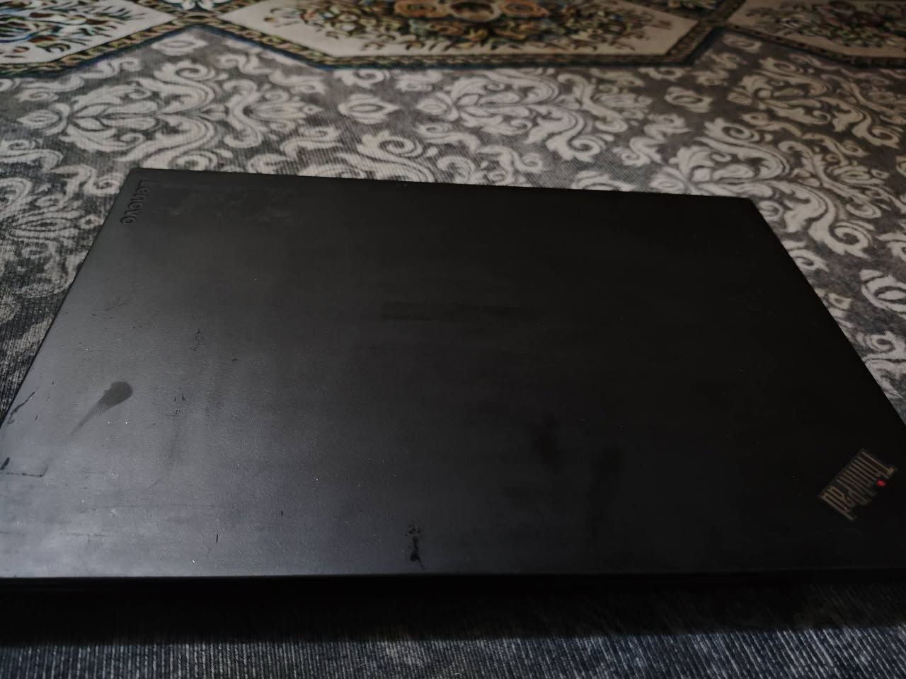 💻 للبيع Lenovo ThinkPad – أداء ممتاز وسرعة عالية

✅ المعالج: Intel Core i7-8550U (الجيل الثامن)
✅ كرت الشاشة الخارجي: NVIDIA GeForce MX150 2GB DDR5
✅ كرت الشاشة الداخلي: Intel UHD Graphics 620
✅ الرام: 12GB DDR4
✅ التخزين: SSD 512GB سريع
✅ بصمة إصبع لتسجيل
مفعل ويندوز 11 برو دائم

جهاز من سلسلة ThinkPad المعروفة بالمتانة وجودة التصنيع، مناسب للدراسة، العمل، البرمجة، التصميم الخفيف، ويشغل ألعابًا مثل GTA V وValorant وCS2 وFortnite بإعدادات مناسبة، مع سرعة ممتازة

+ ماوس و جنطة اشتريتهن ب50 الف هدية 
السعر : 344000 و بيه مجال للشراي
الرقم : ***********
