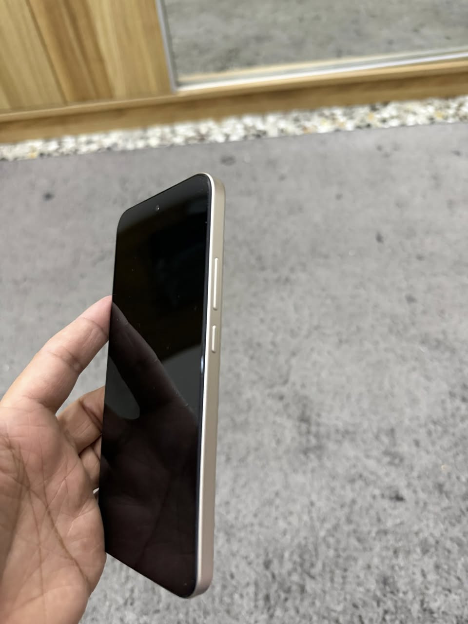 السلام عليكم
للبيع ريلمي 15T ذاكره 512 بدون ملحقات
نظافه 100% السعر 290 نهايته 
مكاني شارع فلسطين موجود توصيل


**إذا كنت صاحب هذا الإعلان وتريد حذفه لأي سبب، رجاءا أرسل رسالة إلى الدعم الفني**