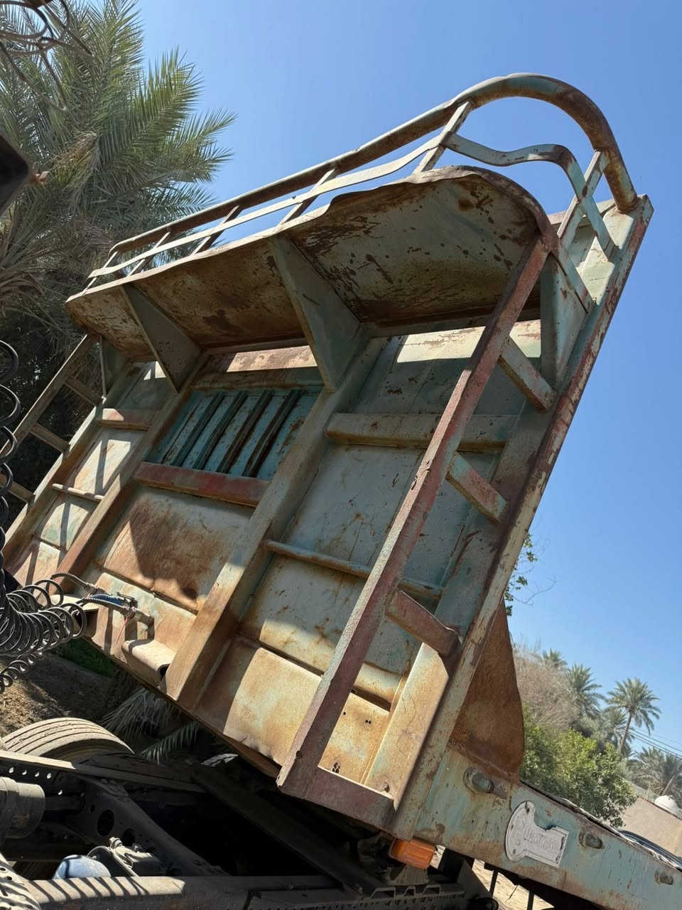 للبيع بلوم مكفوله 
***********
