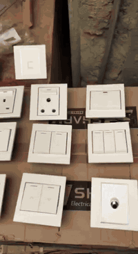 بلك سويج وسويجات شلع البيع 400كارتون. وجوه سعر السوك والصين فلس ونص شلع البيع علا 550دينار كوله أصلي والله شاهد ضمانهن 25سنه مستعجل عل بيع عندي ضرف طارئ. البيع شلع.
بلك سويج 
سويج أحادي 
سويج ثنائي 
سويج ثلاثي 
سويج رباعي 
دمر مروحه 
سخان 
ستلايت 
انترنت 
البيع شلع.رقم تلفون ***********
