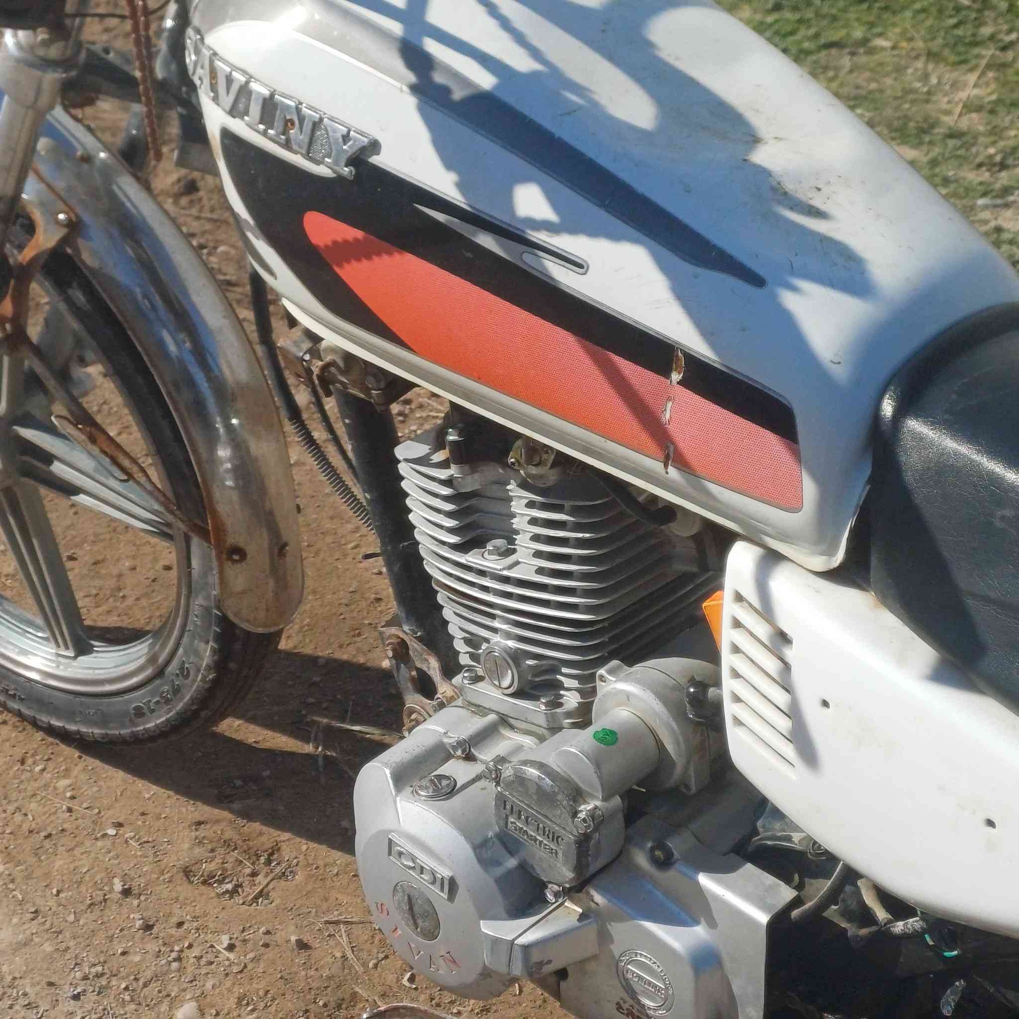 السلام عليكم دراجة سيفان موديل 20  لبيع اوراق موجودة المكان ديالى العبارة رقم الهاتف ***********
