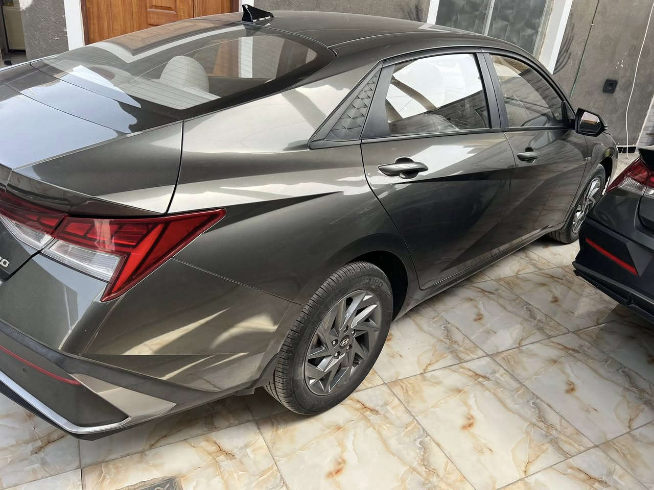 السلام عليكم
النتره موديل 24 خليجي كفاله عامه 
محرك 2000
***********
