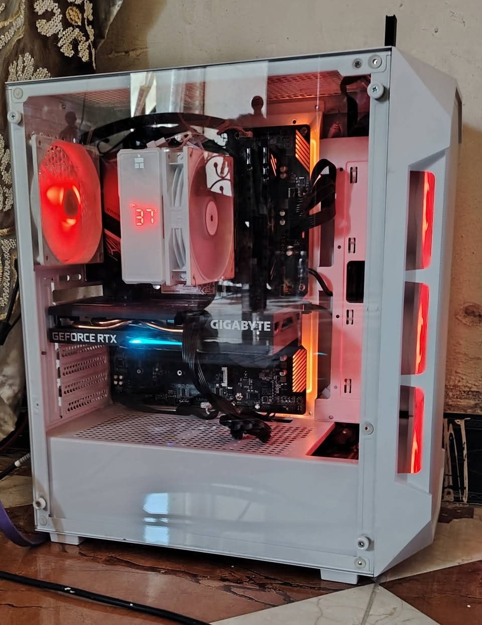 السلام عليكم
عدي case للبيع مكاني بغداد 
المواصفات:
I7 11700k 
2x8 3200mhz bullet 
Gigabyte z590 gaming x 
M.2 nvm Wd SN730 512GB
Gigabyte 3060Ti eagle 
Power supply 750w xigmatek hydra M 750w 
Case aura gc1 elite v2 

السعر:١٢٥٠


**إذا كنت صاحب هذا الإعلان وتريد حذفه لأي سبب، رجاءا أرسل رسالة إلى الدعم الفني**