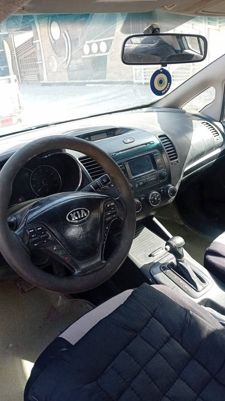 سلام وعليكم فورتي مديل ١٤ خير من الله *********** السعر شده
