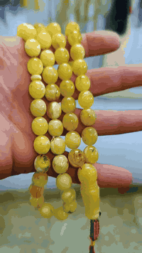 كهرب كلنكرادي جميلة شاهد استندر نمش بسيط الغرام على 2500 عراقي يوجد توصيل *********** وزن 55 غرام خالد ابو علي الساعدي
