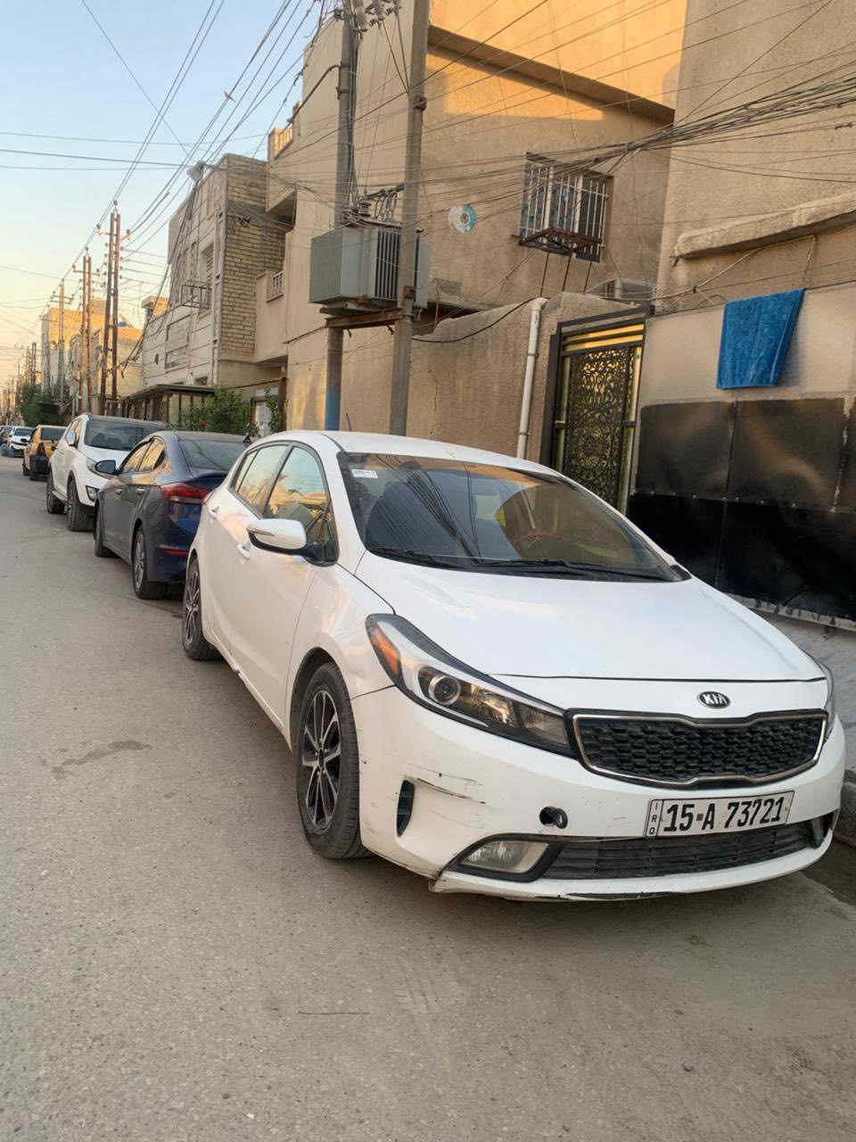 السلام علكم فورتي هاج باك للبيع حادث امريكاه جاملغ خلفي وجنطه وبل عراق  نضربت جاملغ امامي وبنيد وبيها هسه كم طخه بسيطات موضحهن بصور موديل 2017  كير ومكينه نضيفات مكاني بغداد حي اجهاد  عرضها ب٩٠ وبيها مجال تواصل وتساب *********** وعل خط ‭٠٧٧٤ ٤٩٣ ٦٨١٣‬
