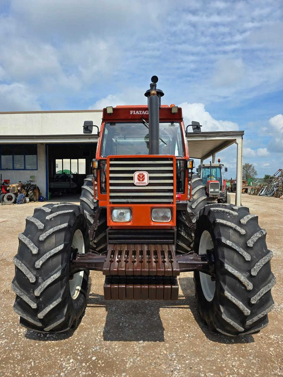 فيات عداد  ٢
فيات حجم موديل 1993 90/188
فيات حجم موديل1993 90/160 مشتغله ٥٦٠٠ ...١٦٠
مشتغل ٦٠٠٠ساعه١٨٠٠
وضع شركه 
جاهز التصدير 
السعر 50الف دولار شامل كمرك وضريبة وشحن مدة الوصول ٢٥يوم بعد الأتفاق


**إذا كنت صاحب هذا الإعلان وتريد حذفه لأي سبب، رجاءا أرسل رسالة إلى الدعم الفني**