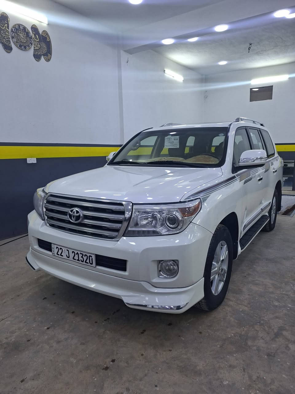 للبيع لاندي اكروز موديل 2012 السعر 365 العنوان صلاح الدين بلد /***********
