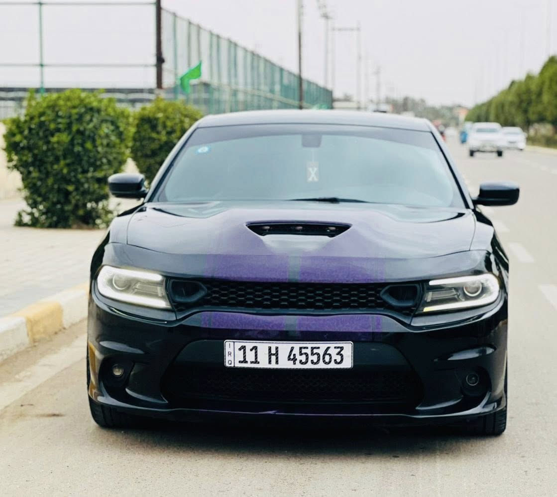 يالله
جارجر 2018 اصل اسود شذري 
مكينه 3600 
بدون ايرباك 
ماشيه 129 m
بيه قطعتين صبغ وقطعه تبديل سونار والحادث مرفقات 
رقم بغداد بسمي 
سياره جديده ومناسبه 
استخدام شخصي 
فول عدا الفتحه 
السعر 173 
مكانه بابل 
***********
