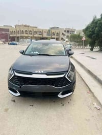 بسم الله الرحمن الرحيم كية سبورتج موديل 24لون نفطي موصفات سيارة EX فول...