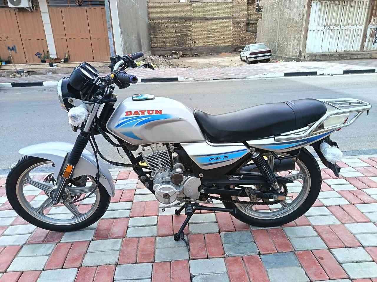 سلام عليكم دايون عضم مديل 20طالعه ب 22 نضافه فول احلى من صور شرط اوراق أصولي أصولي وصل معرض موجود محرك اخرس مابي كل صوت ولا نواقص ابد الف ماذب عليها مال جناي مرتبه السعر 850 مجال بسيط الشراي العنوان كربلاء الاتصال ***********
