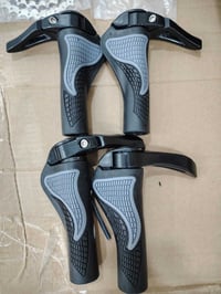 قبضات دراجة • زوجين