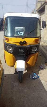 تكتك • وراق نضيفه • العماره