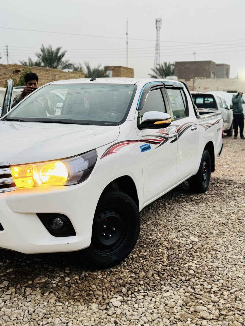 ياالله سلام عليكم للبيع 2017 كفاله عامه سونار رقم واسط تحويل مباشر بسمي شخصين سياره كفاله من لسكن لسكن تخم تاير بل كارتون حداده بل كارتون مكينه وكير عله وضع لشركه سياره ما عوزها برغي شرط مكاني ذي قار قضاء الرفاعي 
السعر 210 
 شراي نتصل *********** 
***********
