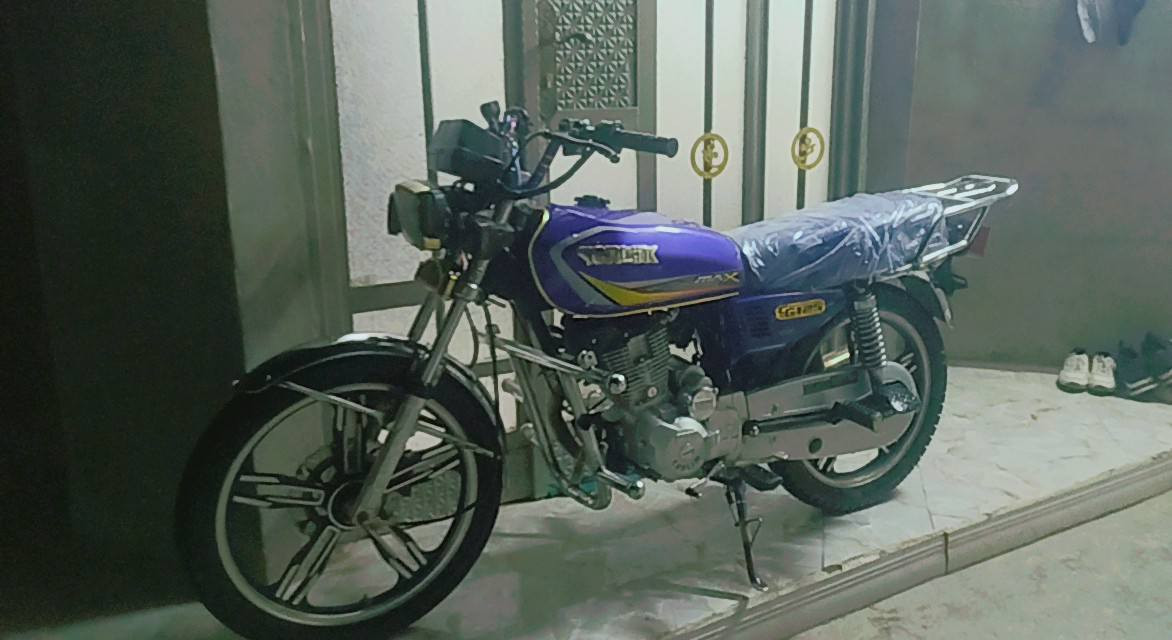 السلام عليكم ماطور خمسة كير موديل 2023 محرك مامفتوح كبس منفيس أوراق كامل كهربائيات كلها شغال سلف لايت اشاير تايرات جدد ماطور نضيف مابي أي نقص السعر 450 ألف مكاني كركوك ***********
