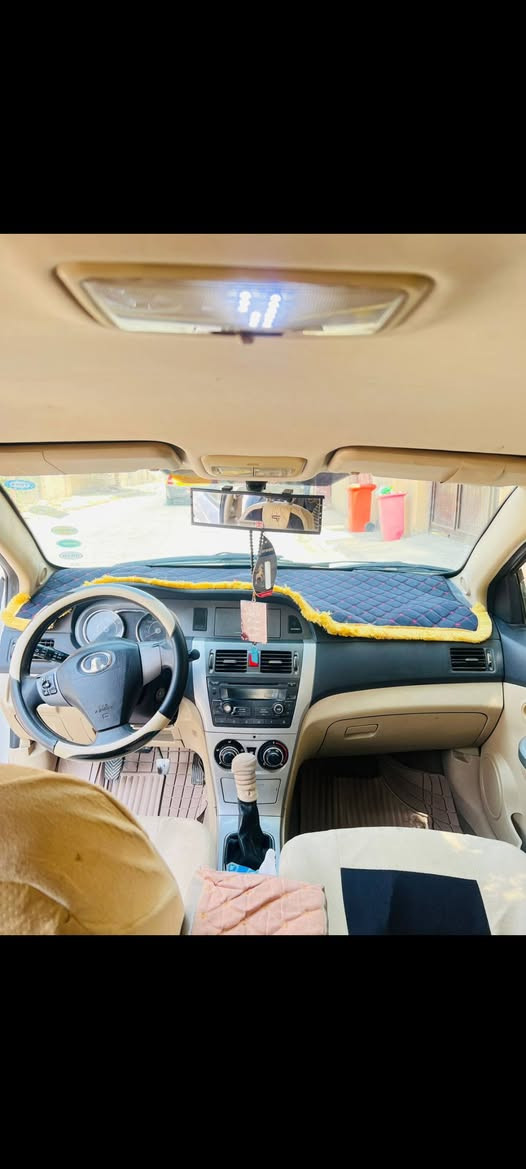 گريت ويل للبيع موديل 2014 گير عادي رقم وسنوية جديد بيه نص چاملق الخلفي فقط گير ومحرك شرط تايرات 4 جديد باتري جديد تدفئة 🔥 تبريد 🥶 دفتر بانزين بيه السعر( 65) وبيه مجال للاستفسار اكثر اتصل ***********
