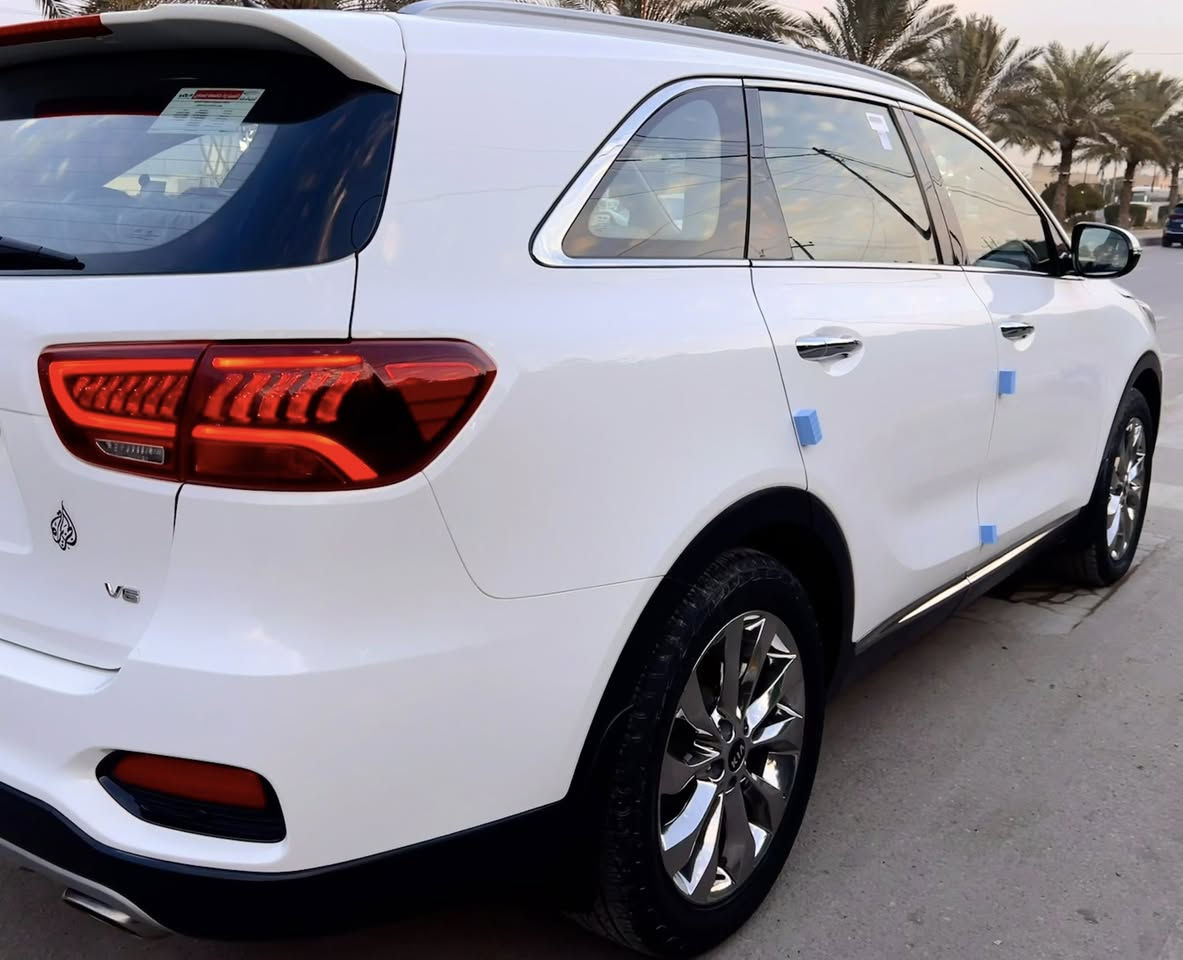 السلام عليكم 
سورنتو 2020 خليجي مكفوله كفاله عامه لا صبغ لا ضربه لا تبديل لا بارد لا شخوط لا رصعات ماشيه 51 الف رقم بغداد بأسمي مشروع وطني 
المواصفات 
بصمة 
كشنات كهرباء 
كشنات جلد 
مري شفط 
جنطة كهرباء 
شاشة جبيره
حساسات امامي خلفي
كامره 
درايف مود 
6 سلندر 3500 
كير 8 نمر 
7 راكب
3 قطع تبريد
وبعد بيها هواي مواصفات 
السياره تخم تاير جديد وباتري جديد وما بيها اي نقص 
السعر 265 ورقة وبيها مجال
الرقم *********** 
مكانها بغداد
