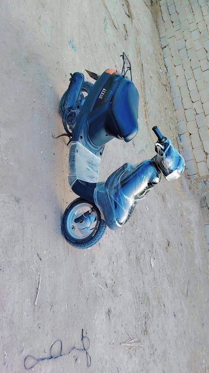 سلام عليكم هاي دراجه البيع 0774 246 1442مكاني كربلاء ماكو خاص مكلف بل نشر سعره ب400وبيه مجال

