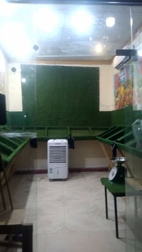 ميوزه خشب للبيع عدد3 نظيفات معه الحشيش الصناعي 07705788998 واتساب