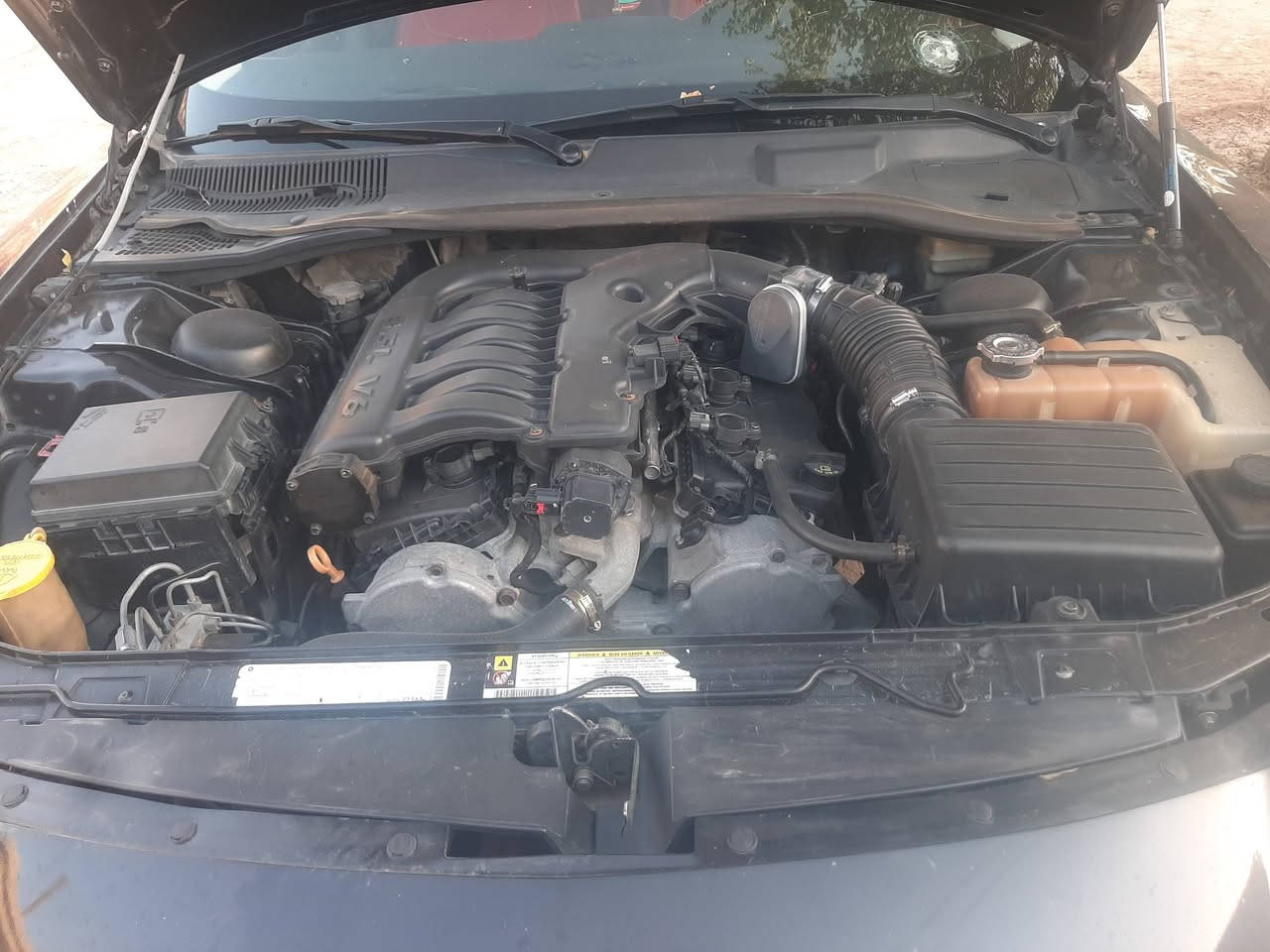 جارجر موديل 2009
رقم اربيل جديد  بأسمنا تريد تحويل تريد وكاله بيها قطعتين صبغ بدون ضرر داخلي محرك 3500اصل Absمانع انزلاق تراكشن تثبيت سرعه تتدفئه تبريد 
طخم تاير جديد سياره عليها اذامه كامله جاهزه من الدعامية لدعامية سعرها 110وبيها مجال بيع مستعجل 
لتواصل على الخاص او اتصال على رقم علما ان مكان السياره موصل
 ***********بيها واتساب
***********
